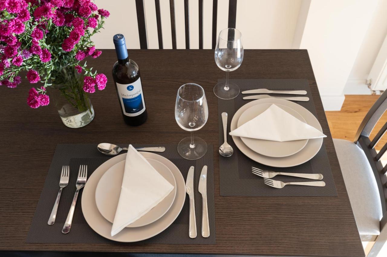 Wonderful Central Athens 2 Bedroom 2 Bath Sleeps 8 ภายนอก รูปภาพ